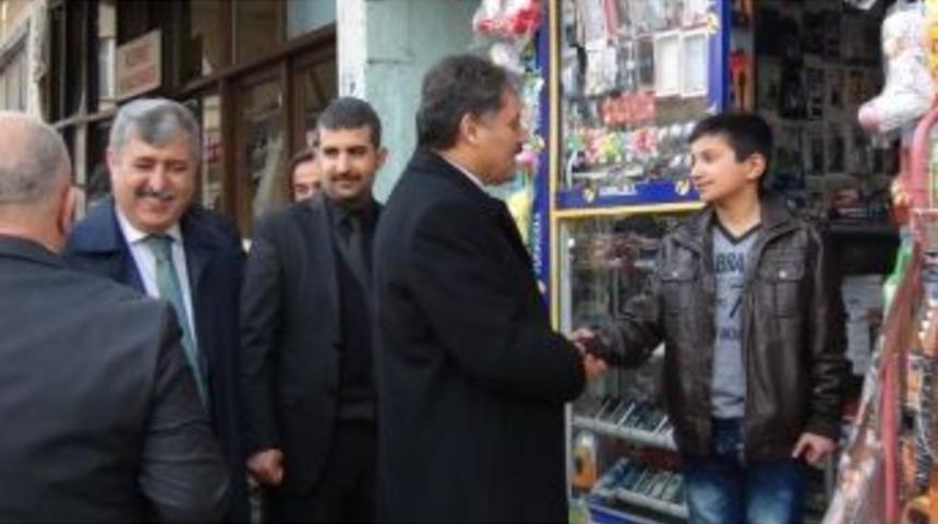 Ak Parti&rsquo;den G&uuml;nd&uuml;zbey&rsquo;e Ziyaret