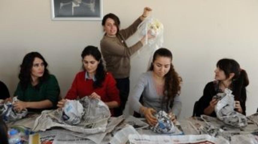 Karşıyaka'da Anaokulu &Ouml;ğretmenlerine Kukla Eğitimi