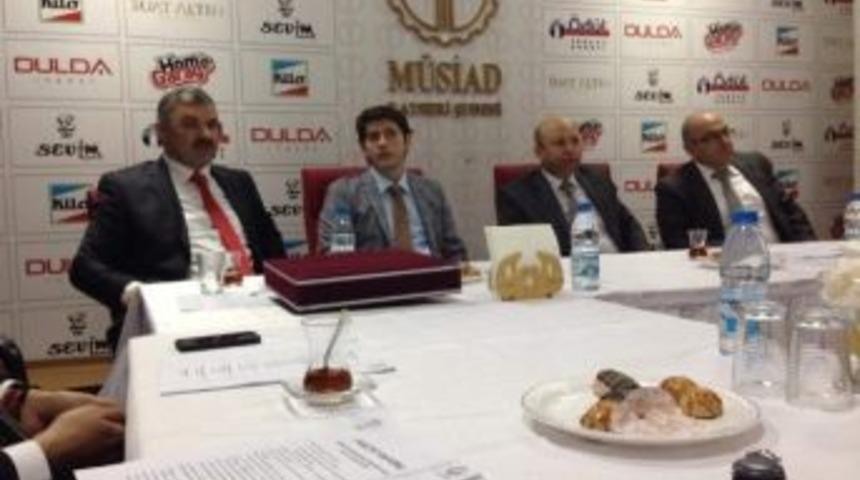 Ak Parti Kocasinan Belediye Başkan Adayı Mustafa &Ccedil;elik, Tecr&uuml;belerini Gen&ccedil; M&uuml;siad &Uuml;yeleriyle Paylaştı