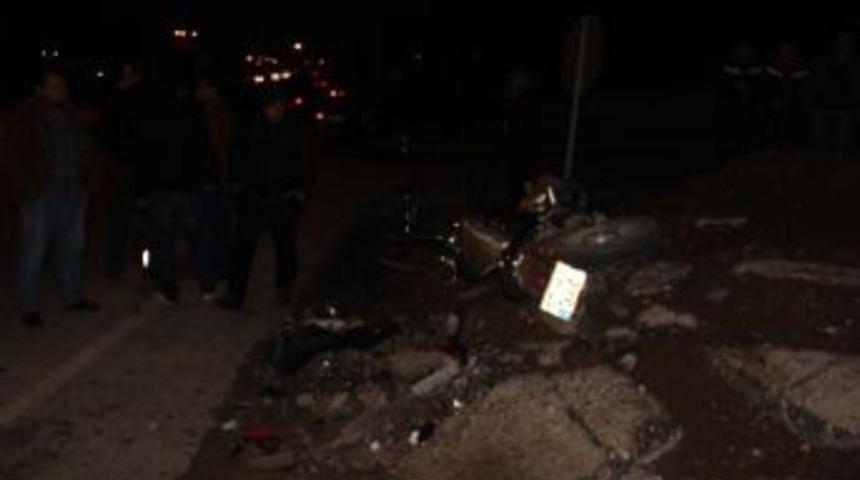 &Ccedil;an&rsquo;da Trafik Kazası; 2 Yaralı