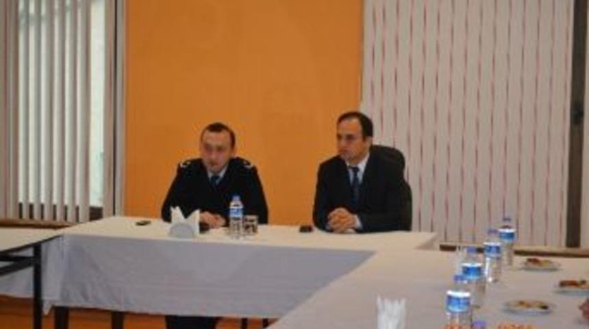 &Ccedil;erkezk&ouml;y İl&ccedil;e Emniyet M&uuml;d&uuml;r&uuml; Tuncel: &ldquo;muhtarlar, Polis İle Vatandaş Arasında K&ouml;pr&uuml;d&uuml;r&rdquo;