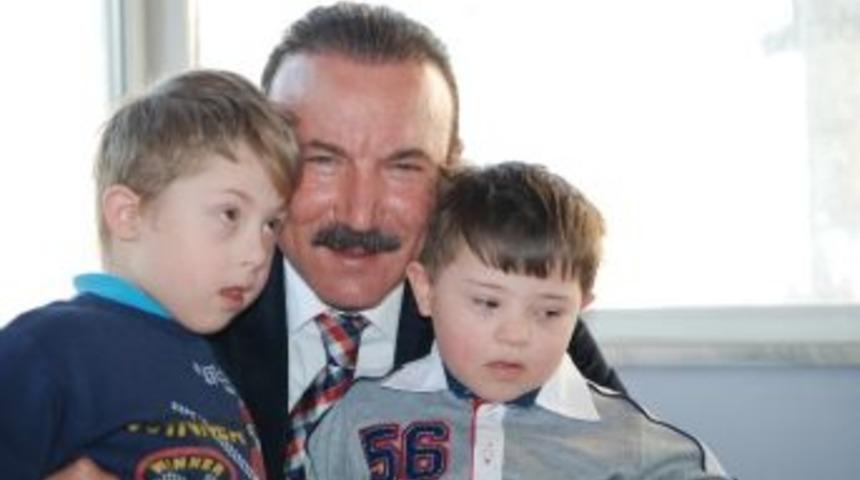 Başkan Doğan Yeşil Doğa Eğitim Ve Rehabilitasyon Merkezi'ni Ziyaret Etti