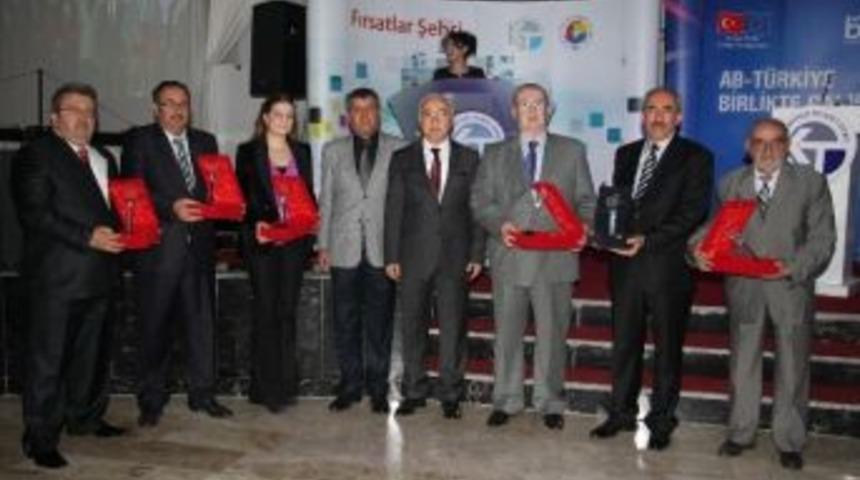 Kto Meslek Komitelerini Buluşturdu