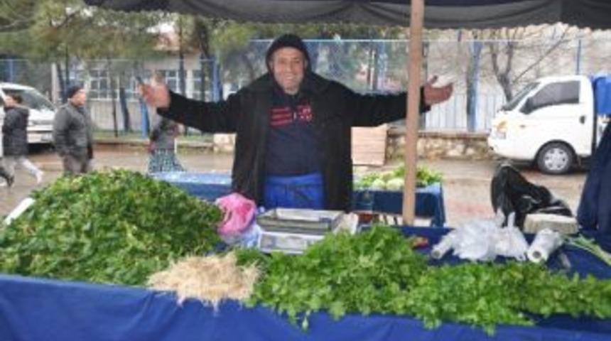 Kırklareli Halk Pazarını Antalyalı Nakliyat&ccedil;ılar Değil, Soğuk Hava Vurdu