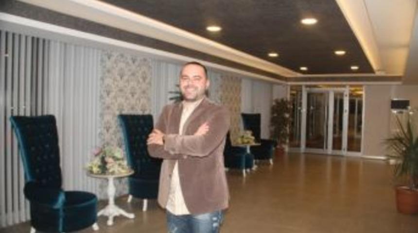 &Ouml;rnek Daireyi Gezen Evli &Ccedil;ifte Pırlanta Y&uuml;z&uuml;k Kazanma Şansı