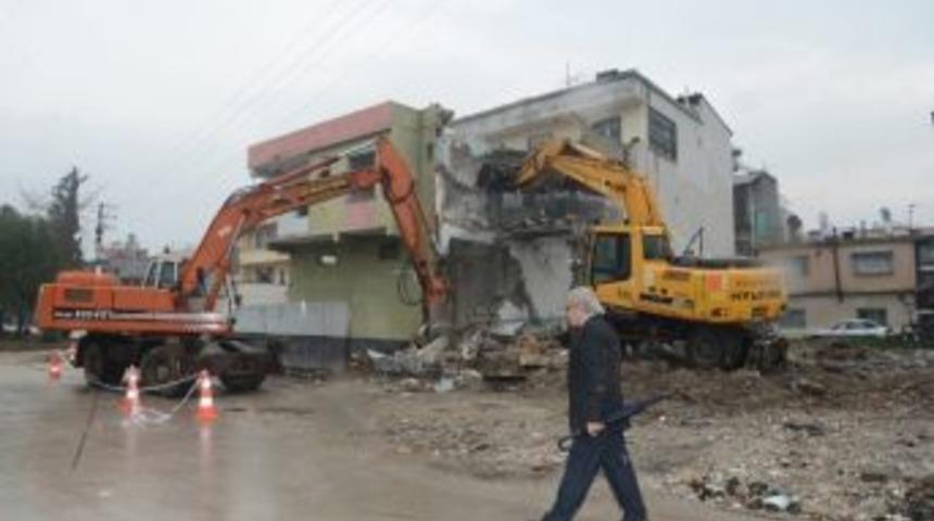 Girne Buvarı İle Kozan Bulvarı Buluşuyor