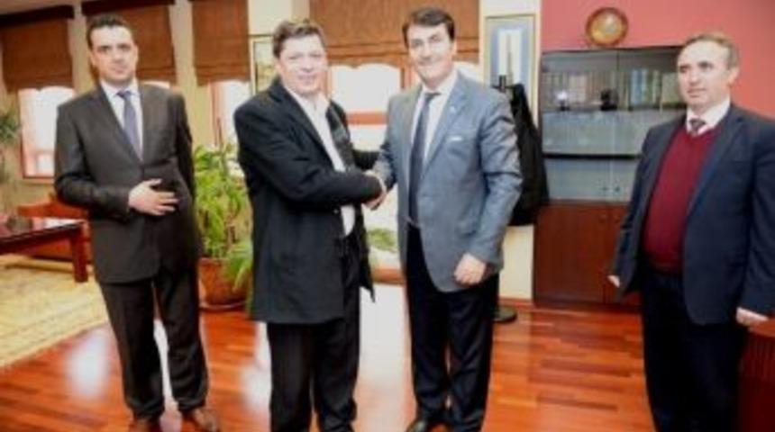 Makedonya&rsquo;dan Başkan D&uuml;ndar&rsquo;a Destek