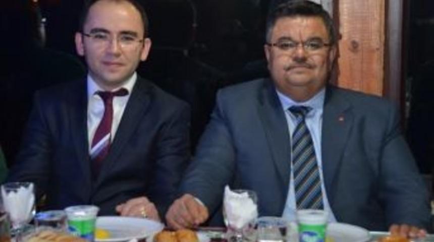 Bilecik Belediyesi Hukuk İşleri M&uuml;d&uuml;r Vekili'ne Veda Yemeği