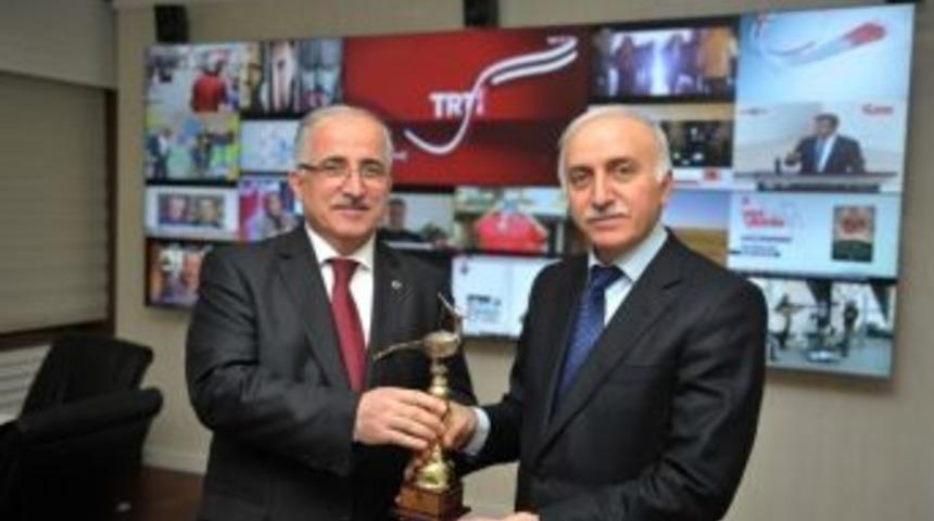 Vali Tuna'dan Trt Genel M&uuml;d&uuml;r&uuml; Şahin'e Teşekk&uuml;r Ziyareti