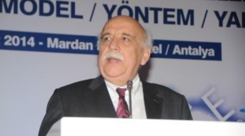 Bakan Avcı&rsquo;dan &Ouml;zel Okullara &Uuml;cretsiz Kitap M&uuml;jdesi