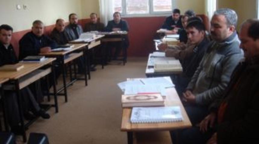 Erdemli&rsquo;de Kur&rsquo;an-ı Kerim'i G&uuml;zel Okuma Kursu