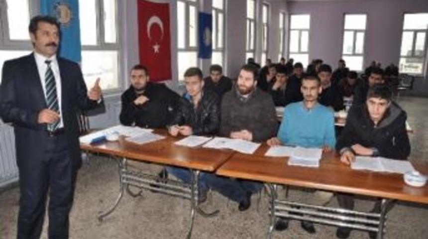 Muş İl &Ouml;zel İdaresi Gen&ccedil;leri Hayata Hazırlıyor