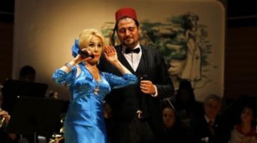 Karantinalı Despina M&uuml;zikali T&uuml;rkiye&rsquo;ye A&ccedil;ılmak İstiyor