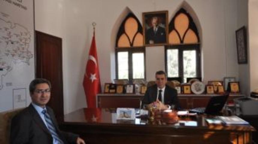 Basın Yayın Enformasyon İzmir İl M&uuml;d&uuml;r&uuml; Dev'den Demirci Ziyareti