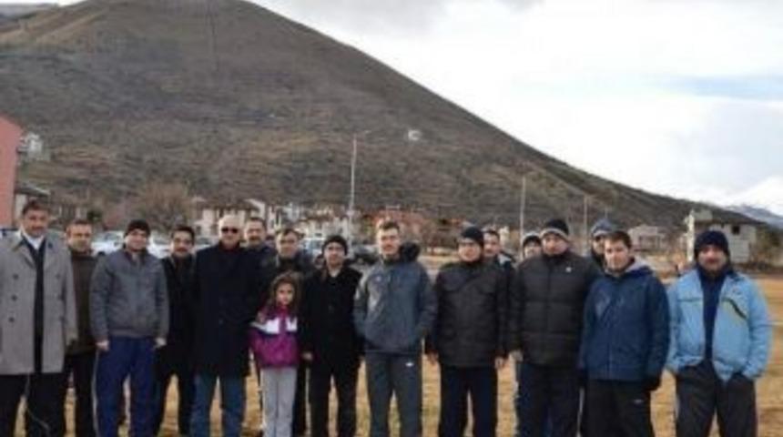 Sağlık &Ccedil;alışanları Sağlık İ&ccedil;in Y&uuml;r&uuml;d&uuml;