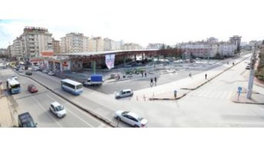 Şehitkamil&rsquo;de Emek Kavşağı Trafiğe A&ccedil;ıldı