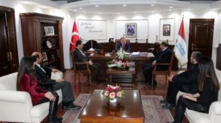 G&uuml;ltekin: "projeler Mutlaka Hayata Ge&ccedil;irilmelidir"