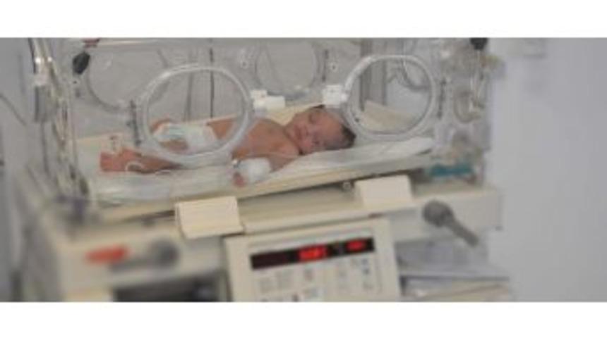 Yemek Borusu Kapalı Olan Bebek Sağlığına Kavuştu