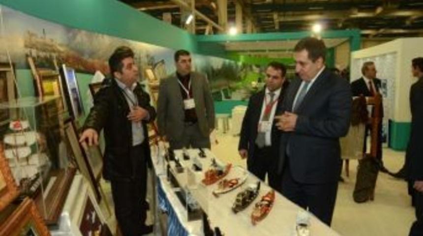 Karab&uuml;k Emitt Fuarın'da Ziyaret&ccedil;ilerin İlgi Odağı Oldu