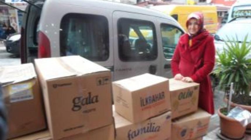 Suriye i&ccedil;in 4 g&uuml;nde 11 koli yardım topladı