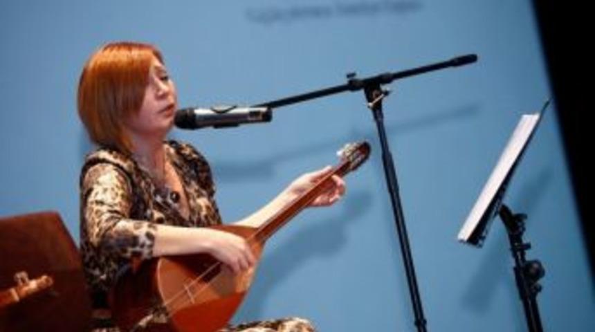 &lsquo;yudum&rsquo; Sazı Ve S&ouml;z&uuml;yle &lsquo;t&uuml;rk&uuml;lerle Muhabbet&rsquo;e Konuk Oldu