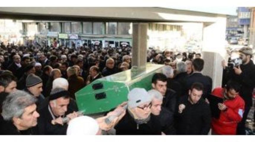 G&uuml;raksın, Son Yolculuğuna Uğurlandı