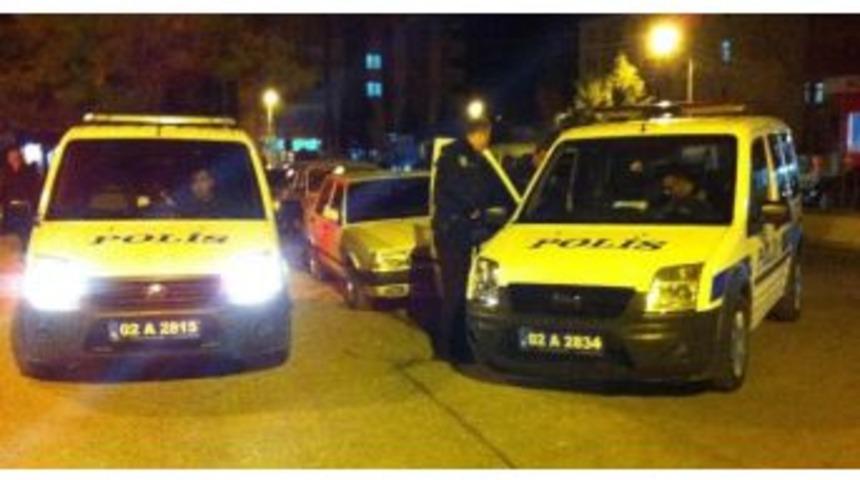 Kız Arkadaşını Darp Eden Şahıs İle Yanında Bulunan Kişi Gözaltına Alındı