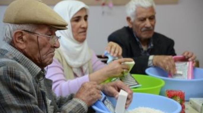 Huzurevi Sakinlerinden Kokulu Sabunlar