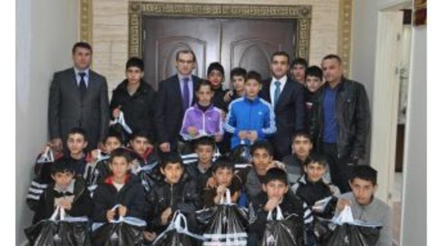 Başarılı Sporculara &Ouml;d&uuml;lleri Verildi