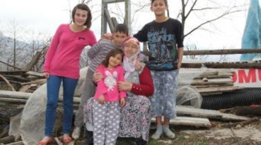 Elleri Hamurlu Muhtar Adayı