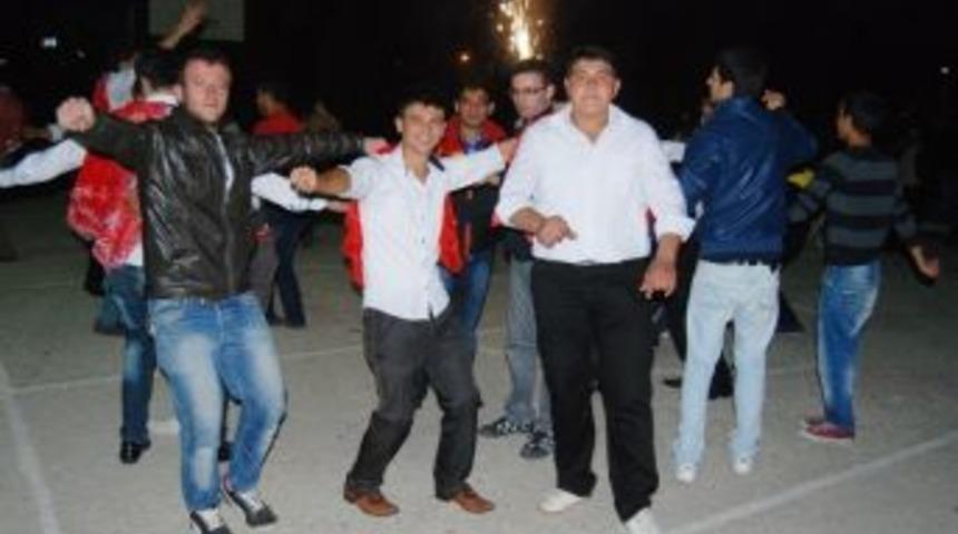 Asker Eğlencelerinin Faturası Ailelerinin Belini B&uuml;k&uuml;yor