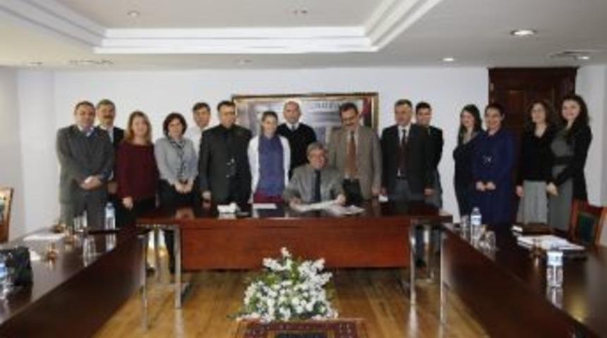 Sel&ccedil;uk'ta Toplu İş S&ouml;zleşmesi İmzalandı