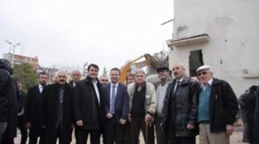 Osmangazi'ye Yeni Meydan