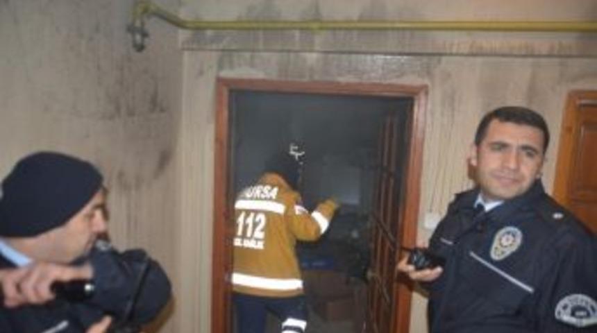 Yalnız Yaşayan Eski Futbolcu Yanarak &Ouml;ld&uuml;