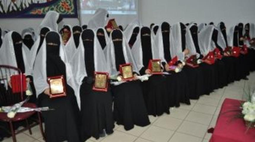 Batman&rsquo;da 144 Gen&ccedil; Kıza Sertifikaları Verildi