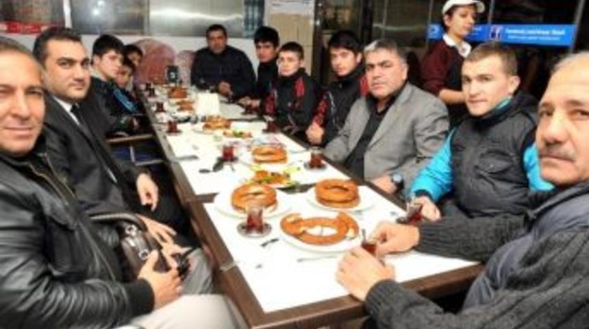 Yıldızlar Erkekler Ferdi Boks Şampiyonası