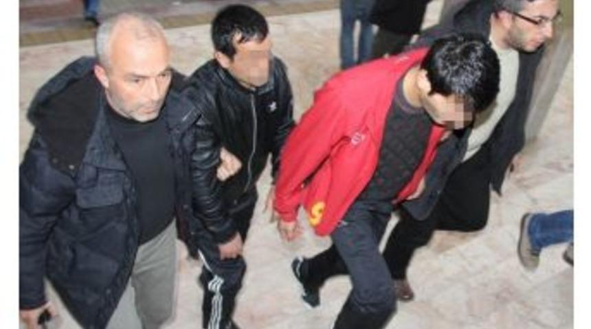 Mağazalardan Ayakkabı Ve G&ouml;zl&uuml;k &Ccedil;alan G&uuml;rc&uuml; Hırsızlar Yakalandı