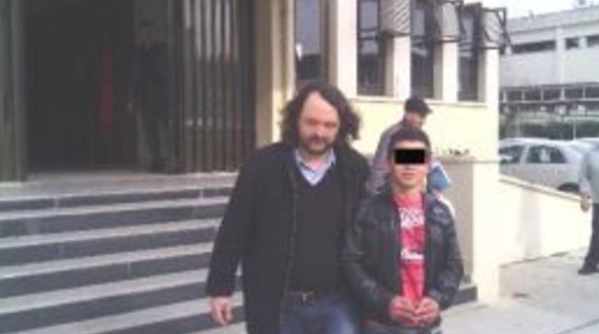 Motosiklet Hırsızlığından Aranırken, Araba &Ccedil;alarken Su&ccedil;&uuml;st&uuml; Yakalandı