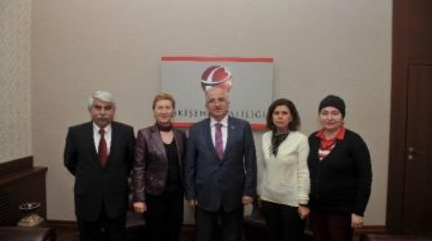 İş Kadınlarından Vali Tuna&rsquo;ya Ziyaret