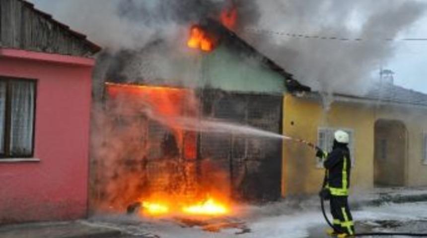 Tarım İlacı Deposunda Yangın