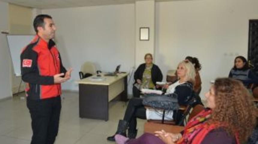 &Ccedil;iğli'de Afet G&ouml;n&uuml;ll&uuml;s&uuml; Eğitimleri Başladı