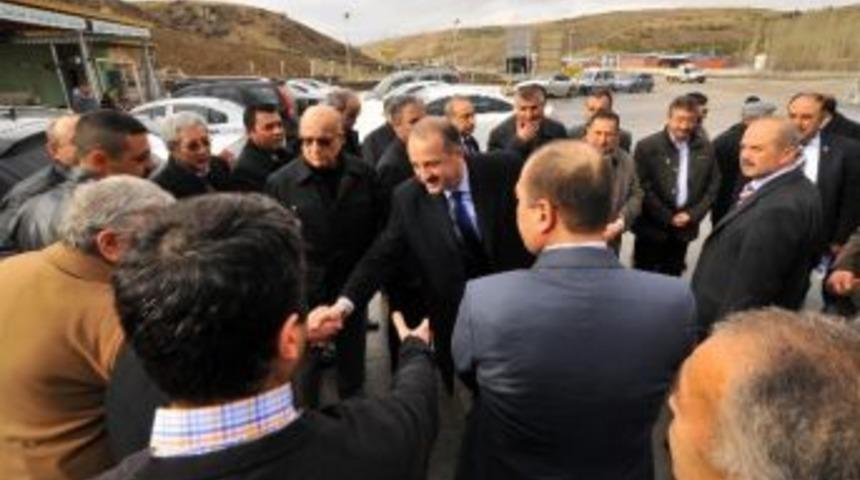 Akg&uuml;l Sanayicilerle Buluştu