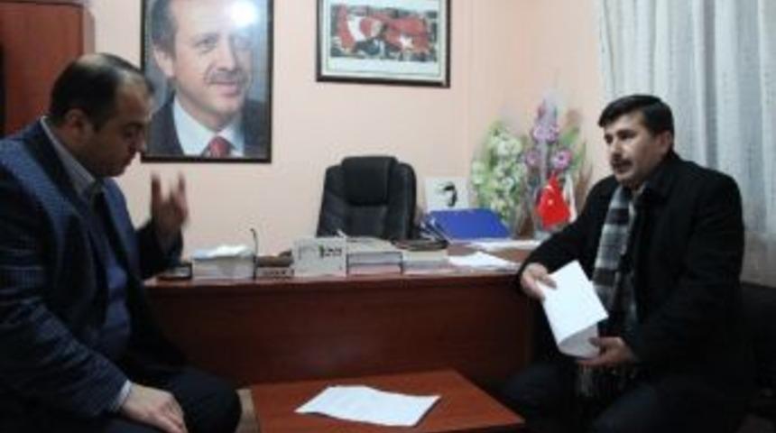 Ak Partili Eski Başkan Partisinden İstifa Etti