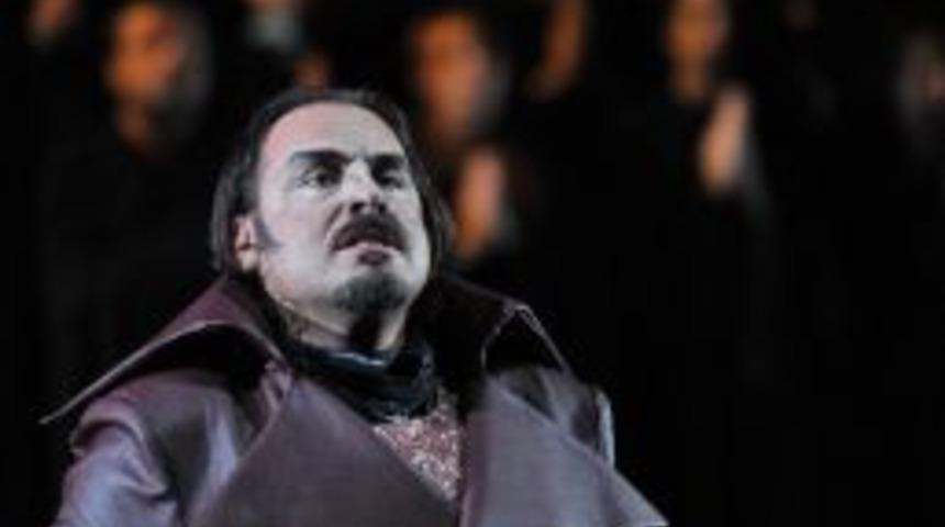 Tosca Son Kez Sahnede