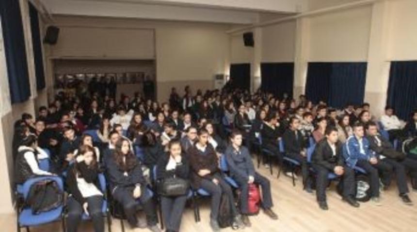 Bornova Belediyesi’nden Öğrencilere Deprem Eğitimi