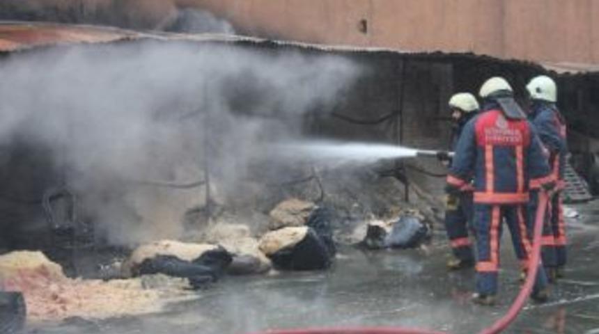 (&ouml;zel) Şişli&rsquo;de Yangın Paniği