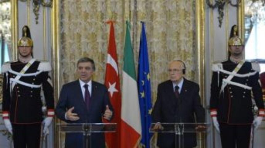 Cumhurbaşkanı G&uuml;l, İtalya Seyahatini Twitter'dan Paylaştı