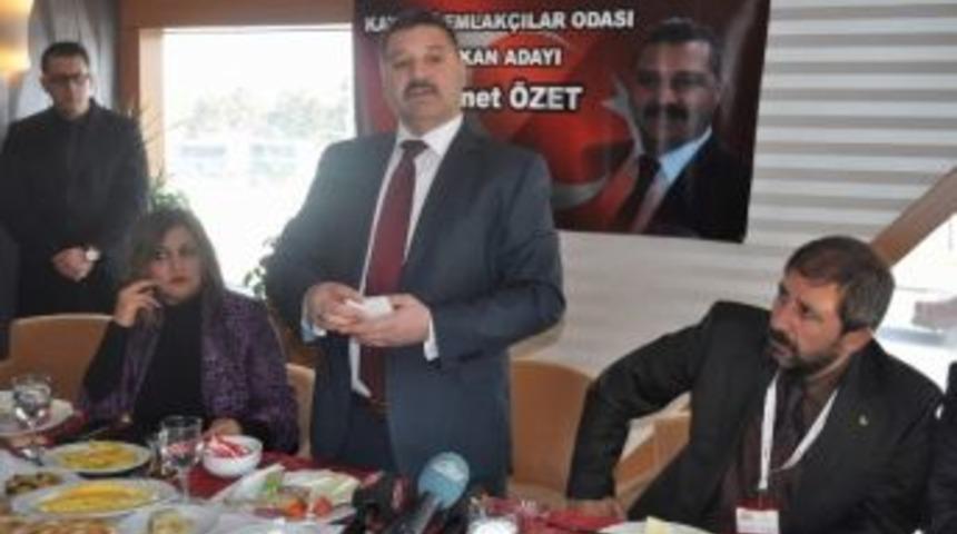 Emlak&ccedil;ılar Odası Başkan Adayı Mehmet &Ouml;zet: