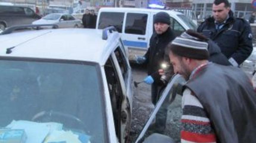 G&uuml;nd&uuml;z Vakti Araba Soydular