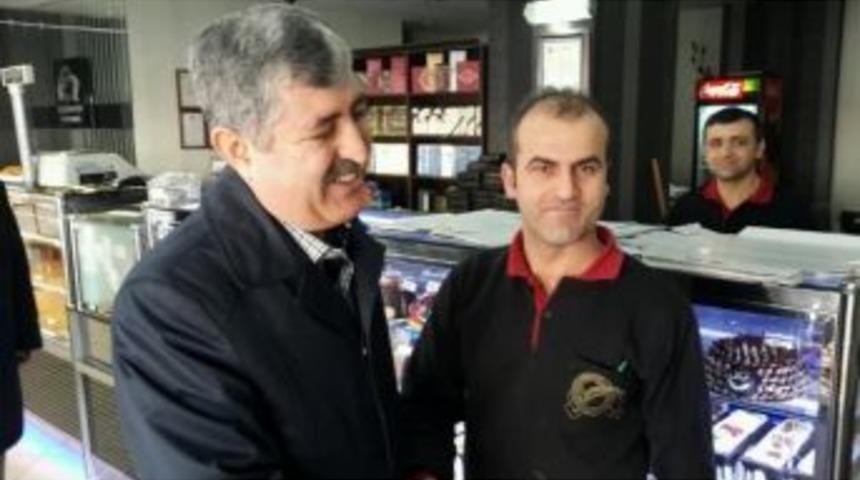 Hacı Uğur Polat, Esnafı Ziyaret Etti